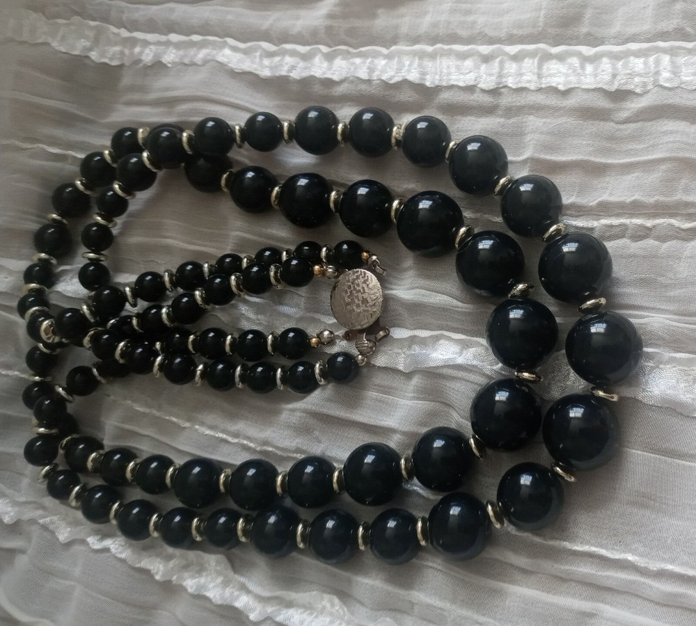 20″ Vintage Black Acrylic Beaded Necklace Gold/Silver Tone Accented Estate…