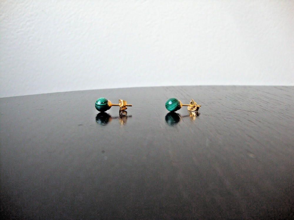 VTG 1970s HANDMADE 6MM MALACHITE BEAD/BALL YELLOW GOLD PLATED STUD EARRINGS