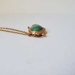 Avon Vintage Turtle Pin Pendant Necklace Brooch Faux Jade Green Gold Tone Signed