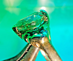 2.CARAT center NATURAL Diamond “Not a LG enhanced” w/side diamonds, 14k solid yg