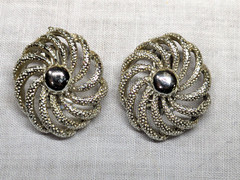 5 Pc Vintage Brooch & Earrings Lot 1960’s Dangle Brooch Clip ons All Coro Pieces