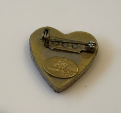 Vintage Maximal Art Pin MOTHER Heart Gold Tone Brooch John Wind Jewelry 1″ NWoT