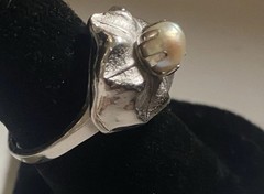 Vintage 1960s Ring Genuine Prong Set Pearl In Chunky Floral Face Adjustable