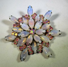 Vintage Juliana D&E Pink Moonstone Aurora Borealis Starburst Brooch Earrings Set