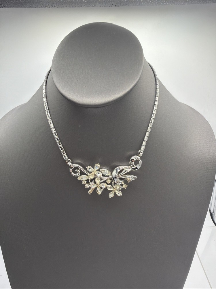 Vintage Trifari Alfred Phillipe Silver Tone Rhinestone Necklace Choker Flowers
