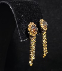 Vintage Chandelier Screw back Earrings Amber & Brown Apricot hues Gold Tone 45mm