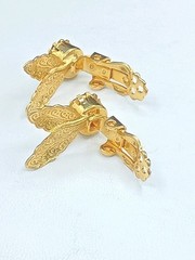 Vintage Purple Rhinestone Clip Earrings Gold Tone Fairy Bug Wings Repousse 3/4″