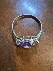 Vintage 10K Yellow Gold Three Stone Oval Amethyst Ring Sz 7.75 1.03 Grams