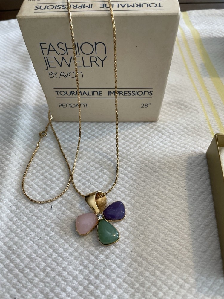 Avon Vintage 1982 Tourmaline Impressions Pendant – 28in