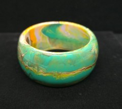 Earthy Vtg Marbled Green Yellow Brown Poured Lucite Bangle Bracelet