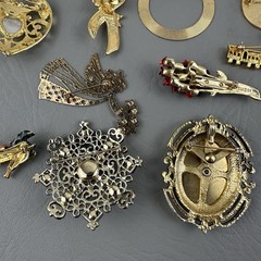 Vintage Brooch Pin Lot 14 Gold Tone Avon AJC Floral Mixed Costume