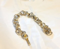 Vintage BSK Double Hoop Link Bracelet, Brassy Gold-tone Designer 7″ gbr-69