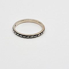 Shube Sterling Silver Rope or Oblong Bead Stackable Band Ring ~ Size 9