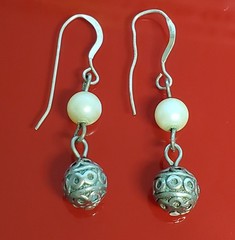 VTG 925 Faux Pearl Drop Earrings 1.5in Sterling Silver 7gtw Pattern Bead Artisan