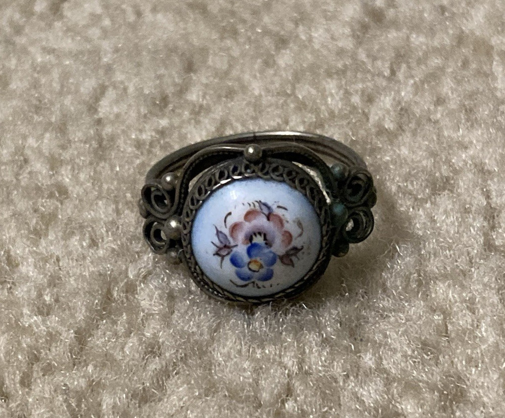 Vintage Soviet Rostov Finift Floral Enamel Ring Russian White Enamel Size 7.5
