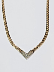 COOL 1980s 13-14k Multi-Tone Gold Herringbone Diamond Pave’ Chevron 16″ Necklace