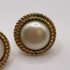 Earrings Vintage Faux Pearl Round Metal Gold Tone Pierced Stud Jewelry