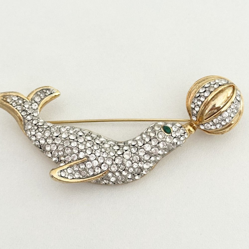 Vintage Clear Rhinestone Green Eyed Seal With Ball Gold Tone Animal Brooch Pin