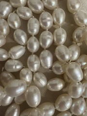 Vintage 27″ Hand-Knotted Genuine Freshwater Baroque Pearl Necklace Endless Rope