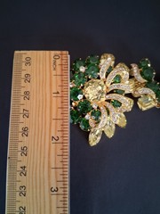Vintage Eisenberg green yellow brooch & earrings set