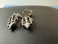 Vintage AVON 1974 Mirabella Clip On Earrings Silver Tone Blue Turquoise Hematite