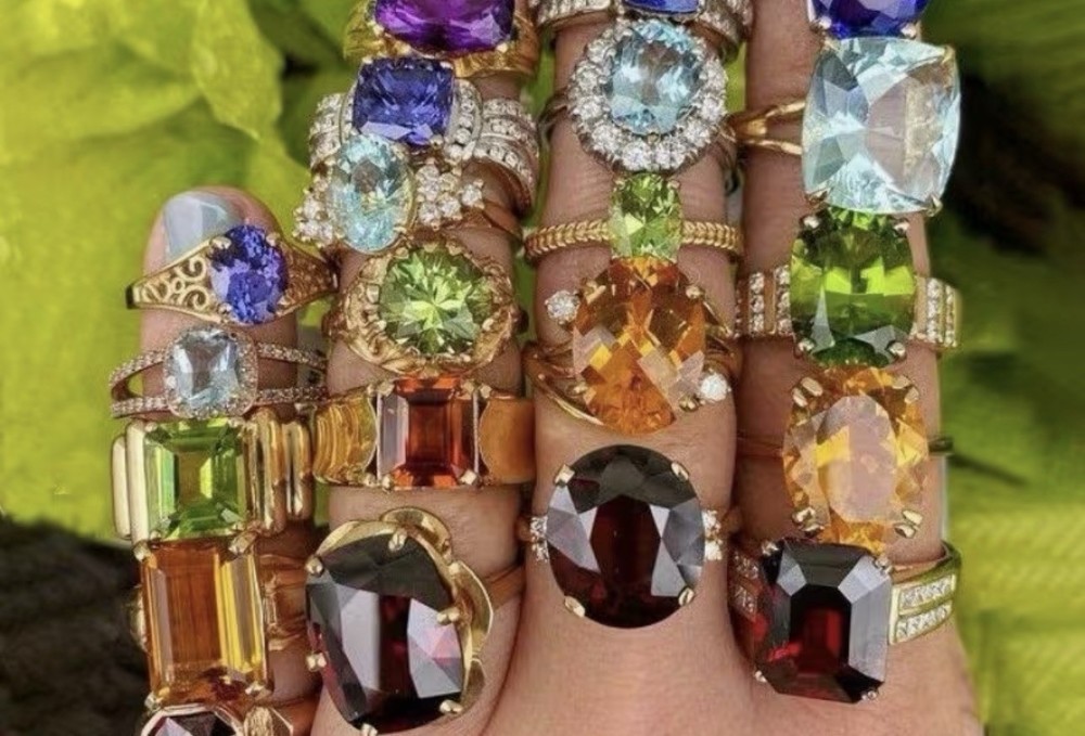 Beautiful Assorted Cut Glass Gold Tone Ring Set Of 10 Lot See Photos For Sizes