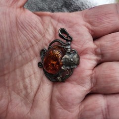 Natural Baltic Amber flower vintage Pendant charm Latvia circa 1970’s