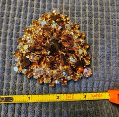 Large Vintage Topaz Brown Aurora Borealis Rhinestone Brooch Goldtone