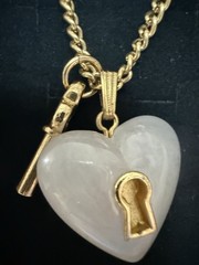 Vintage 90s Avon Pendant Necklace Faux Rose Quartz Heart And Key 24″ Chain