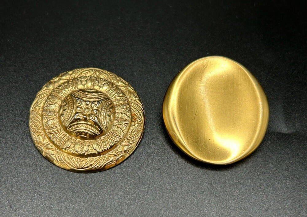 2 Vintage Gold Tone Textured Scarf Clip Clasp with Strong Clasp on the Back JM9