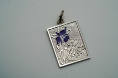 Vintage Sterling Silver Mother Charm 2.2cm JB39