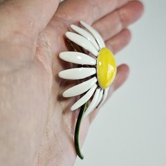 Vintage Original By Robert Yellow White And Green Daisy Metal Brooch