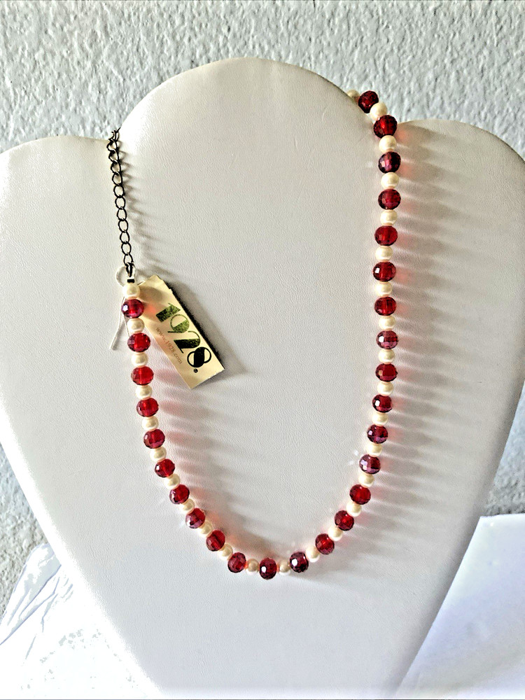 VTG 1928 Red Crystal Necklace White Beads – 18 in