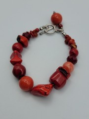 Vintage Red Coral Glass Mix Beaded Bracelet 6.25″