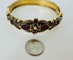 Vintage Avon 1974 Queensbury Victorian Style Purple Rhinestone Hinged Bracelet