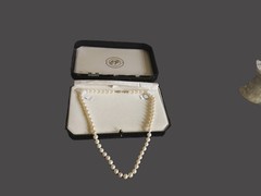 Vintage Cultured Pearl Necklace in Original CP Branded Display Case