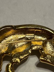 VTG Trifari Leopard Brooch Pin – Gold Tone w/Clear Pave Rhinestones