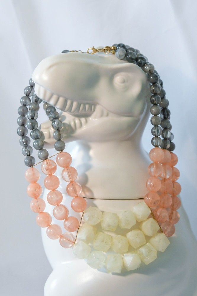 Vintage 90’s statement 3 strand peach, off white and grey beaded necklace