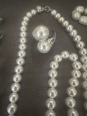 Lot of Pearl Themed Vintage & Modern Jewlery