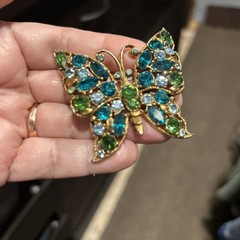 VINTAGE REGENCY SIGNED GOLD GILT TEAL BABY BLUE GREEN RHINESTONE BUTTERFLY