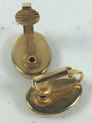Vintage Gold Tone Earrings With Emboidered Flowers Clip-on Style Women’s Jewelry