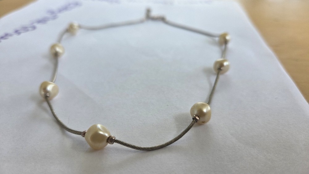 White Pearls Necklace Sterling Silver irregular shape vintage READ DESCRIPTION