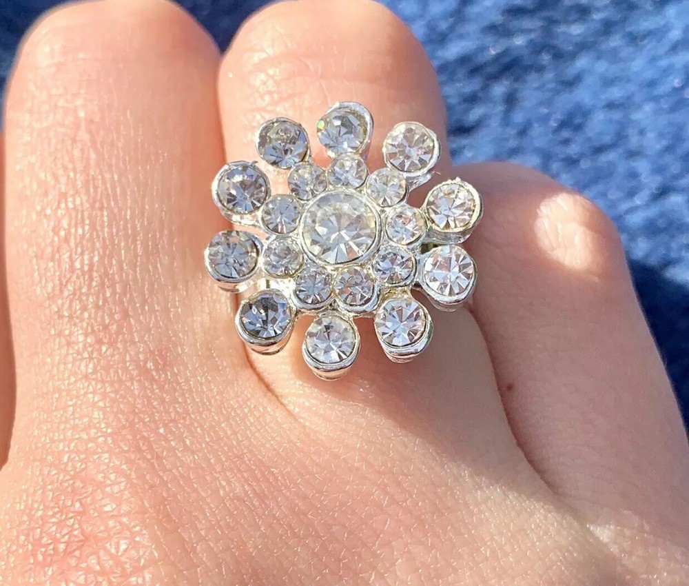 Women Silver Fashion Ring Adjustable band Flower Rhinestone FITS ALL Jewelry