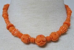 Vintage 1950s – 1960s Coral Color Molded Thermoset Bead Choker Necklace