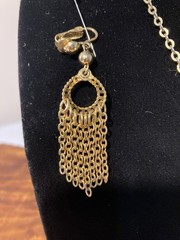 Vintage Gold Tone Fringe Tassel 21 in Necklace & Matching Earrings