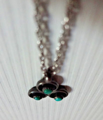 VTG C. 1976 TURQUOISE RAIN CLOUD STERLING SILVER 925 PENDANT, 18 IN CHAIN SIGNED