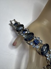 Vintage Great Genuine JULIANA Blue Large Rhinestone 5 Link Bracelet