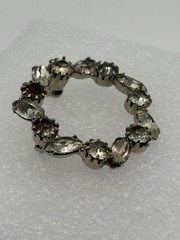 Vintage Smoky Gray Clear Prong-Set Rhinestone Wreath Brooch Silver-Tone Unsigned