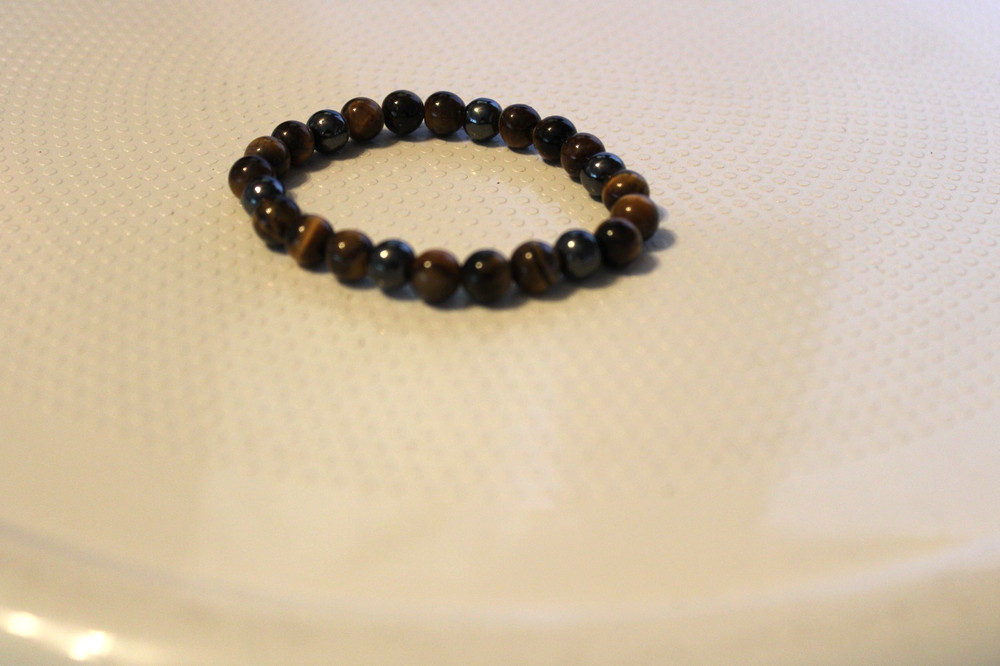 Teen’s Stretchable Bracelet with Multicolored Brown Round Balls 8″ Diameter,