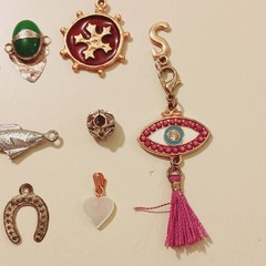 Vintage Silver Tone Charm Lot Yale Padlock Bible Gun Fish Horseshoe Jade Jewelry